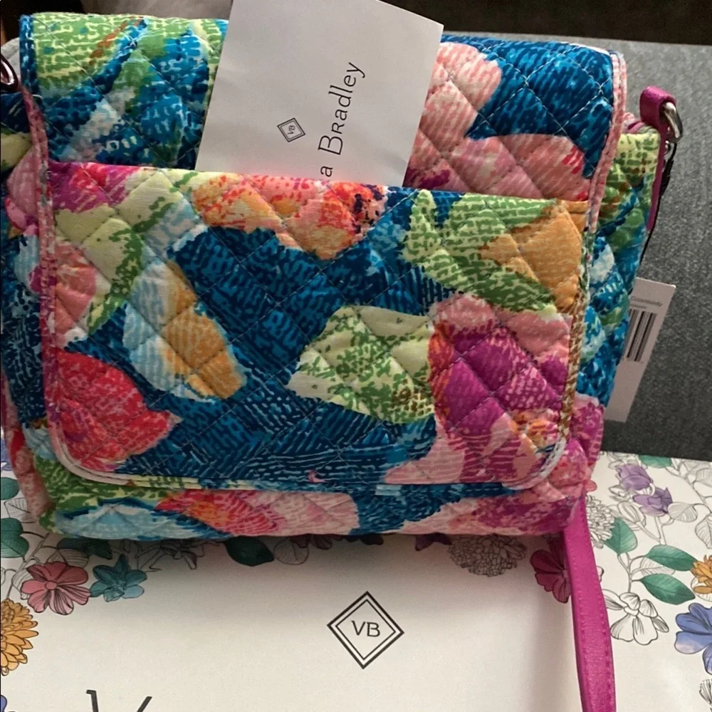 NIB/NWT Vera Bradley Floral Box with quilted cross body